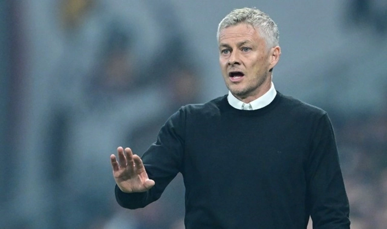 Solskjaer'den derbi öncesi son antrenmanda şaşırtan tercih