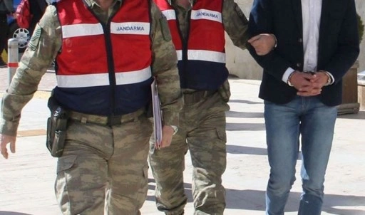 Adreslere baskın yapıldı... Kars'ta 'silah kaçakçılığı' operasyonu:4 gözaltı