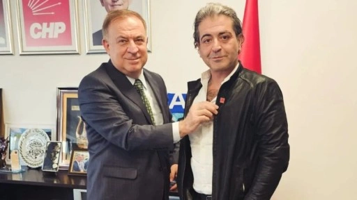 &#xDC;nl&#xFC; &#x15F;ef Hazer Amani CHP&#x27;ye kat&#x131;ld&#x131;!