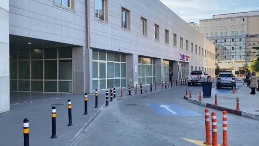 Yer Beylikd&#xFC;z&#xFC;... Husumetlisini hastane bah&#xE7;esinde silahla vurdu